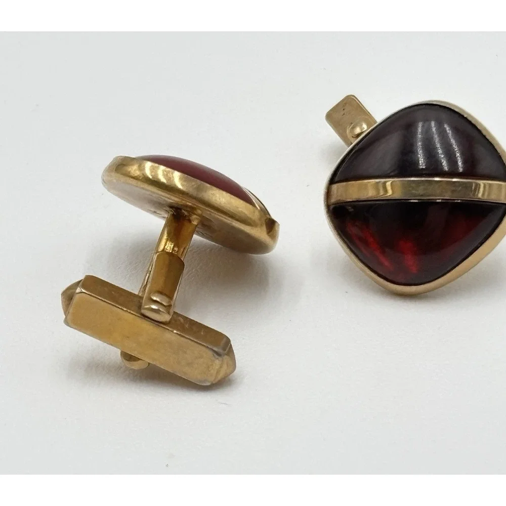 Swank Vintage Cufflinks Gold Tone Burgundy Cabochon Glass Mens Mid Century Retro